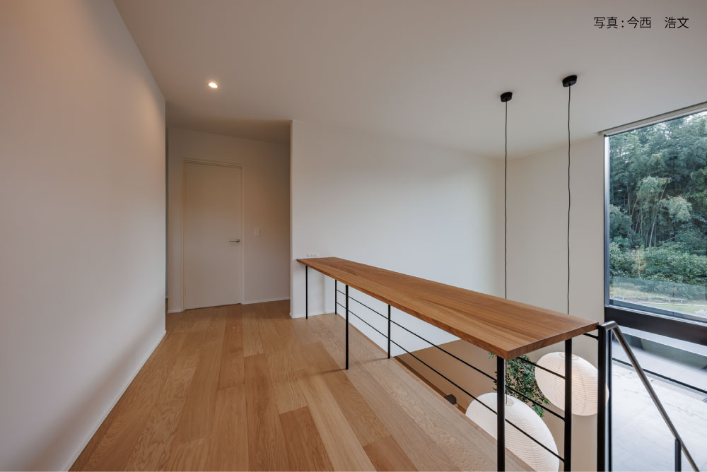 吹抜けの隣のフリースペース